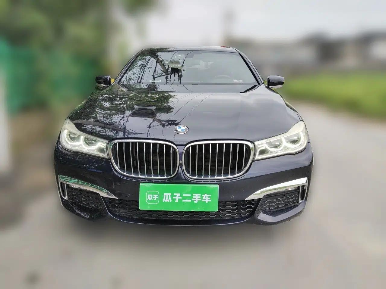 BMW 7 Series 2018 740Li M Sport Package Leading Model — миниатюра 2