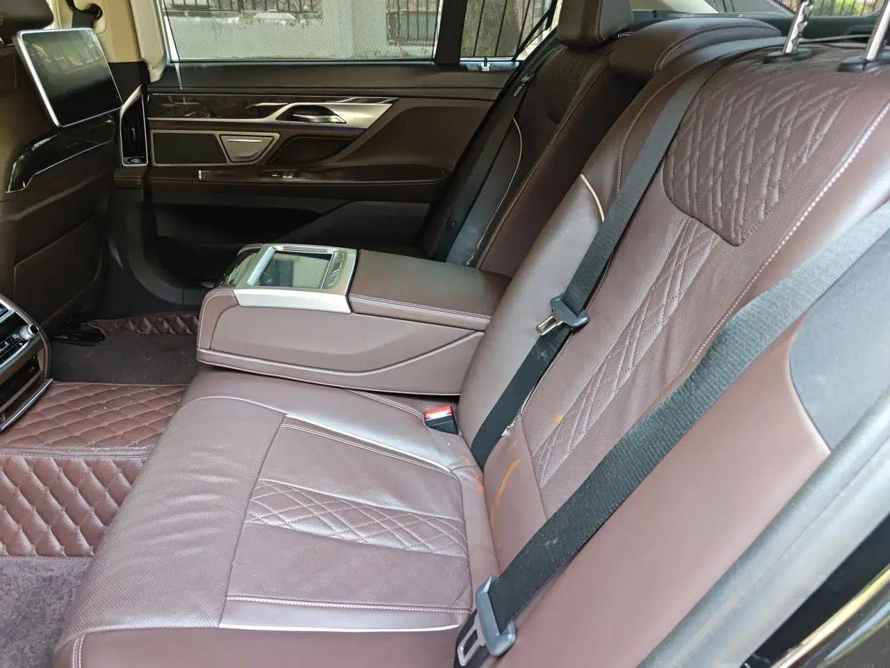 BMW 7 Series 2016 740Li Luxury Edition — миниатюра 17