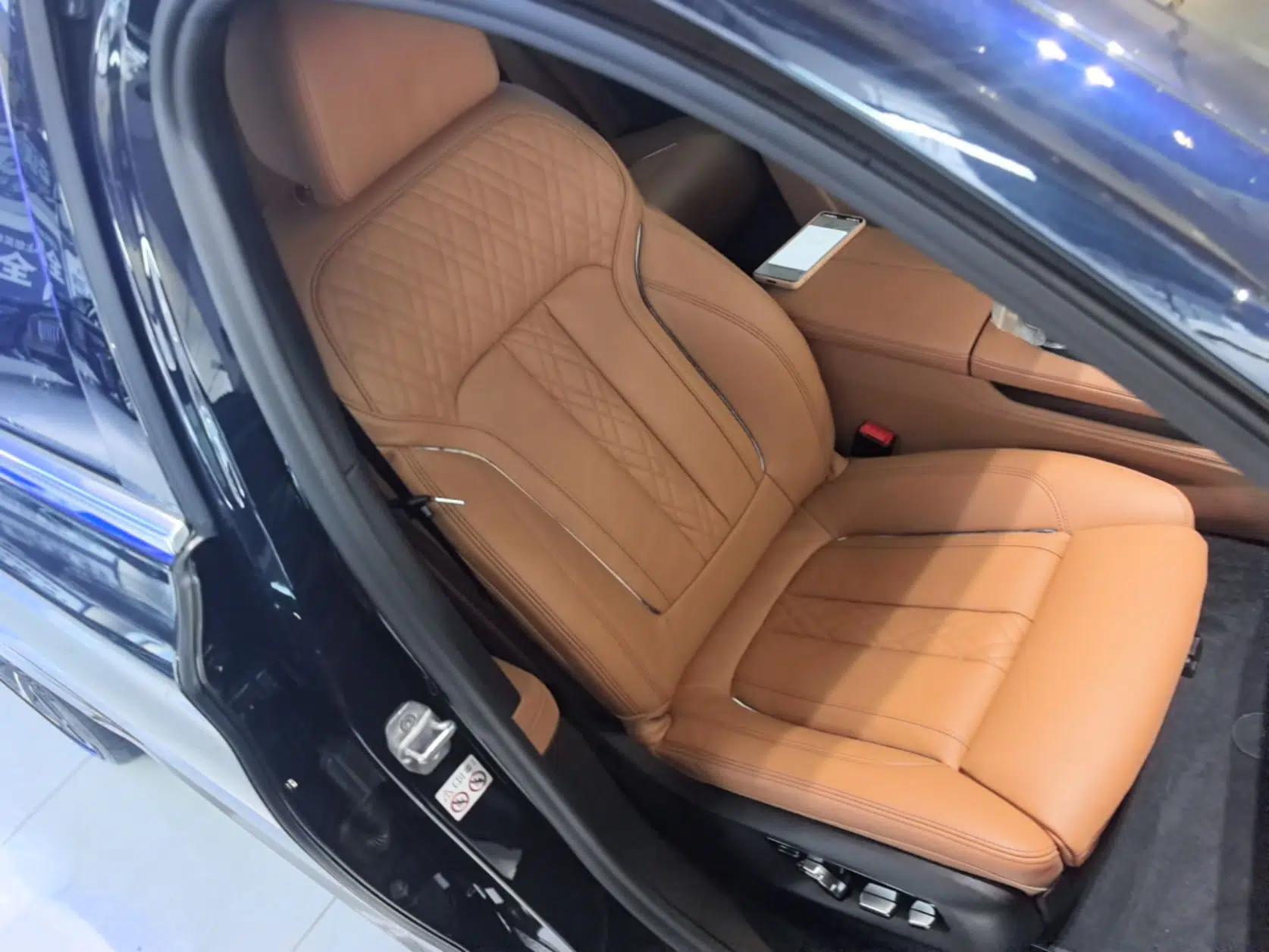 BMW 7 Series 2019 740Li Leading Model M Sport Package — миниатюра 19