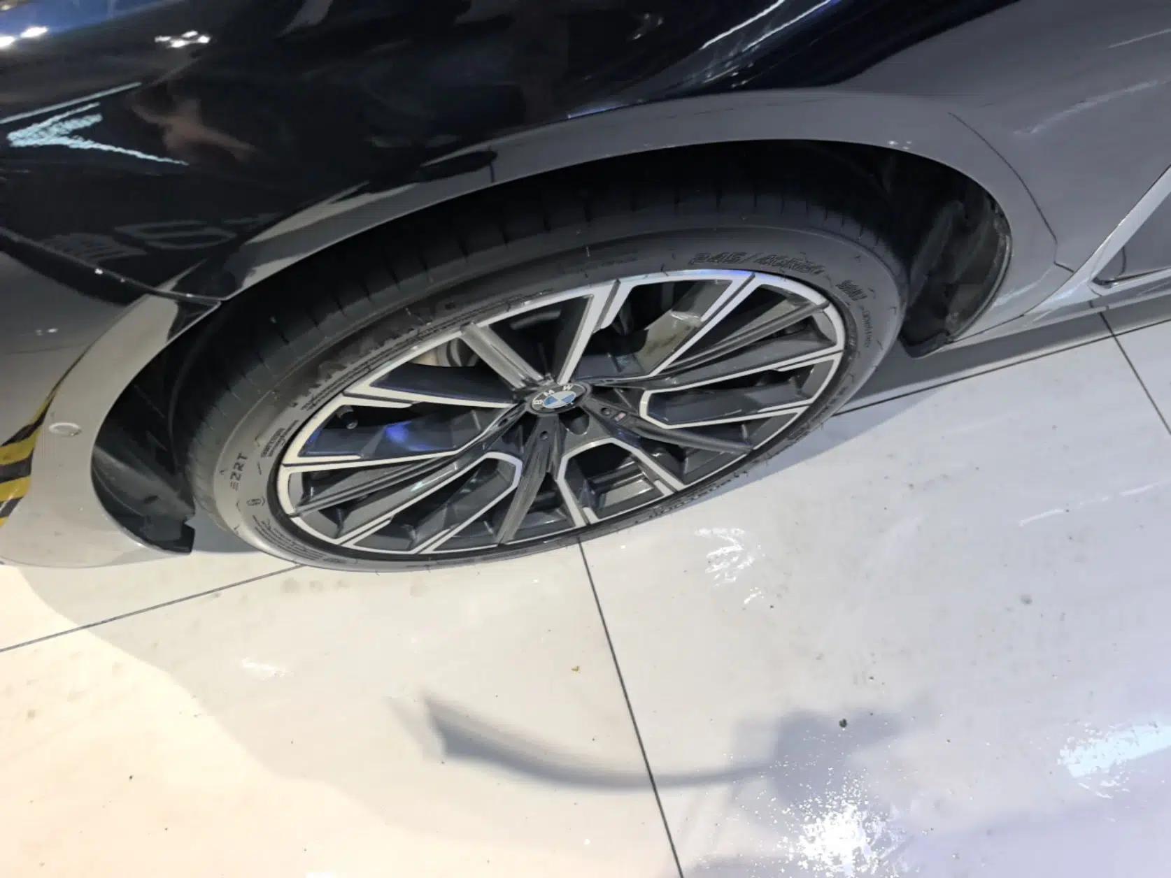 BMW 7 Series 2019 740Li Leading Model M Sport Package — миниатюра 10