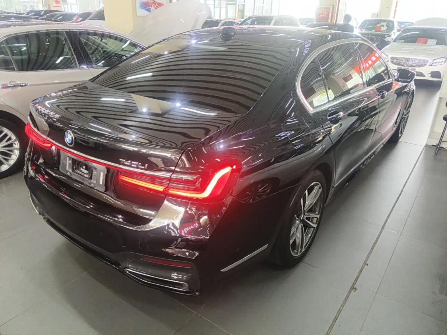BMW 7 Series 2019 730Li M Sport Package — миниатюра 6