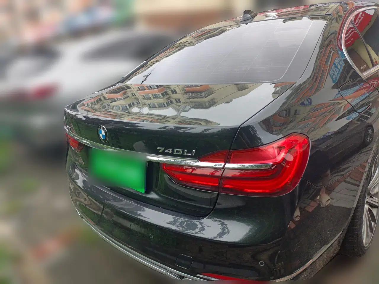 BMW 7 Series 2017 740Li xDrive Personalized Custom Edition — миниатюра 5