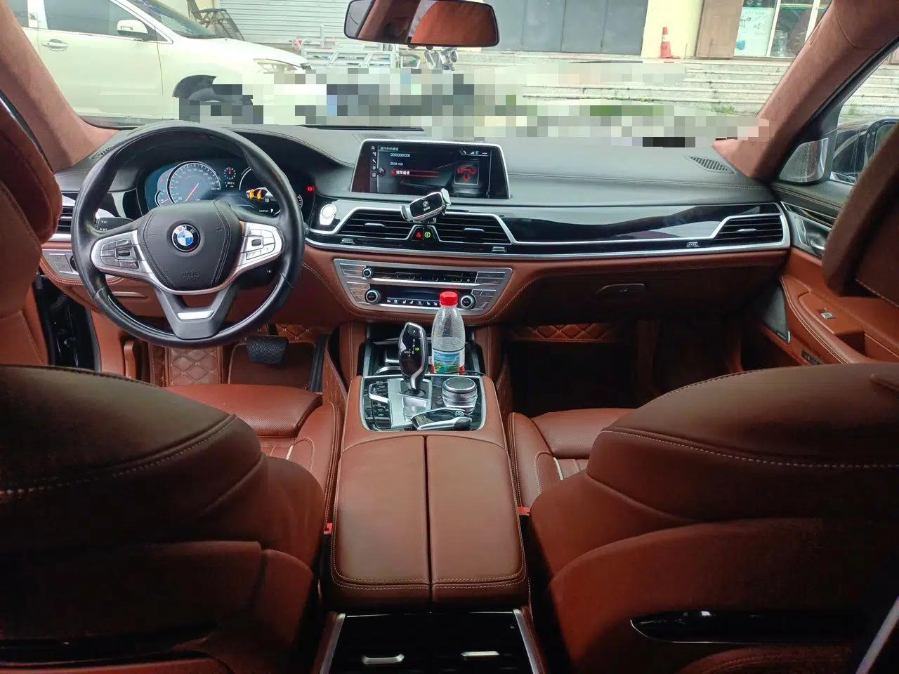 BMW 7 Series 2017 740Li xDrive Personalized Custom Edition — миниатюра 9