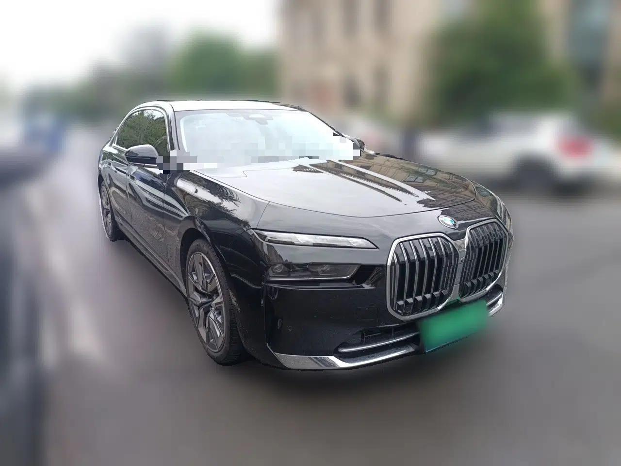 BMW 7 Series 2023 740Li Leading Edition Luxury Package — миниатюра 3