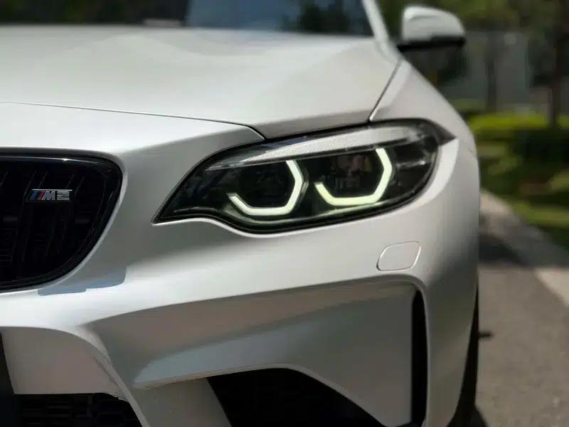 2018 BMW M2 — миниатюра 11