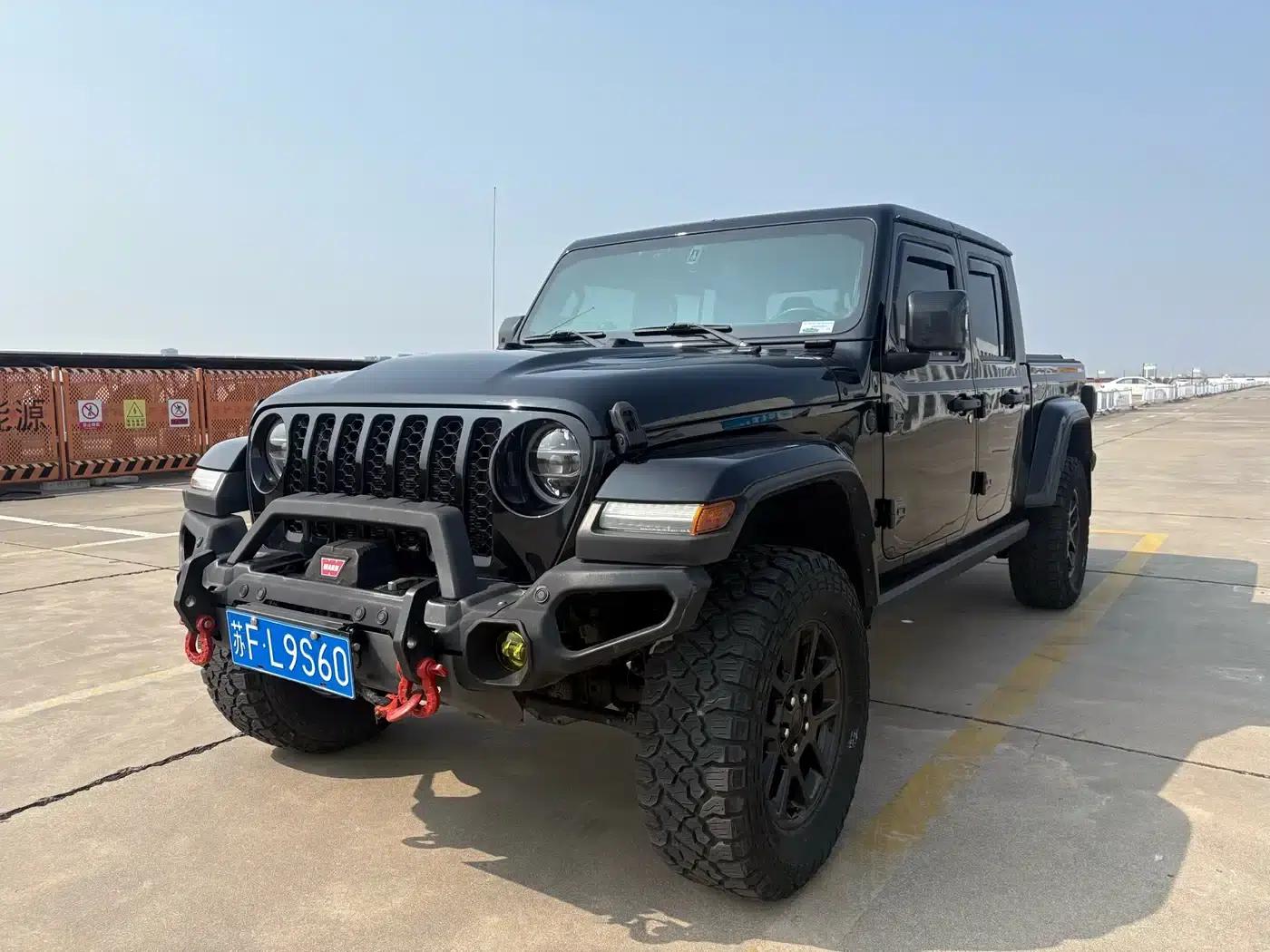 Gladiator 2022 3.6L First Edition — миниатюра 1