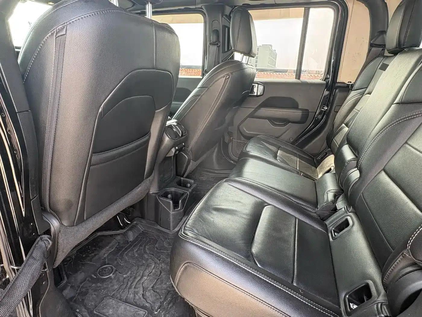Gladiator 2022 3.6L First Edition — миниатюра 9