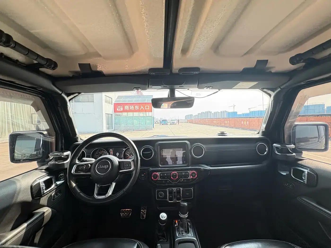 Gladiator 2022 3.6L First Edition — миниатюра 10