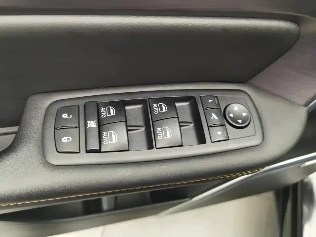 Grand Commander 2018 2.0T 4WD Smart Edition (China VI Emission Standard) — миниатюра 9