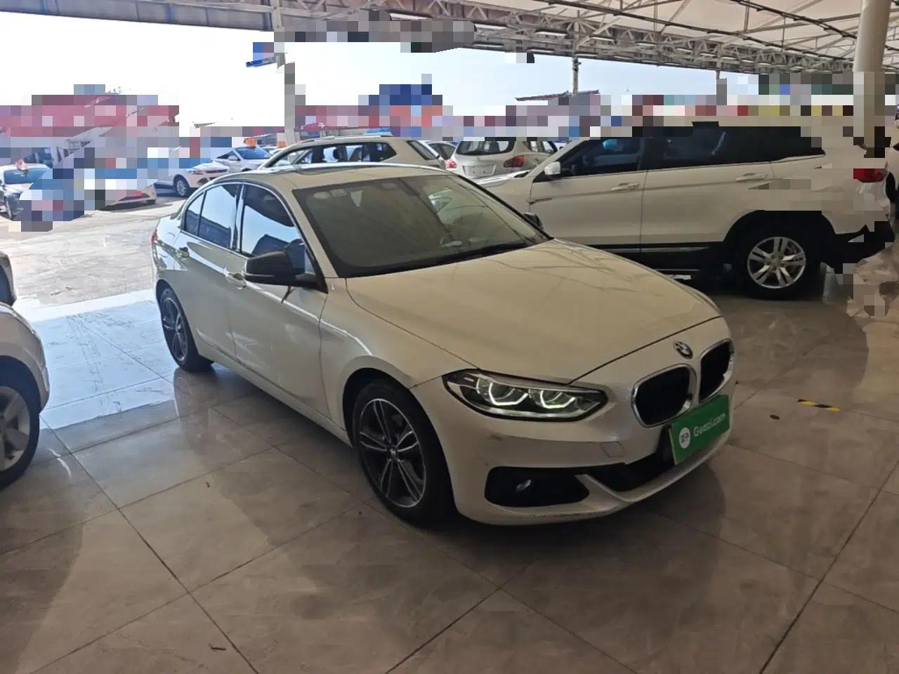 BMW 1 Series 2018 Facelifted 118i Sport Edition — миниатюра 3