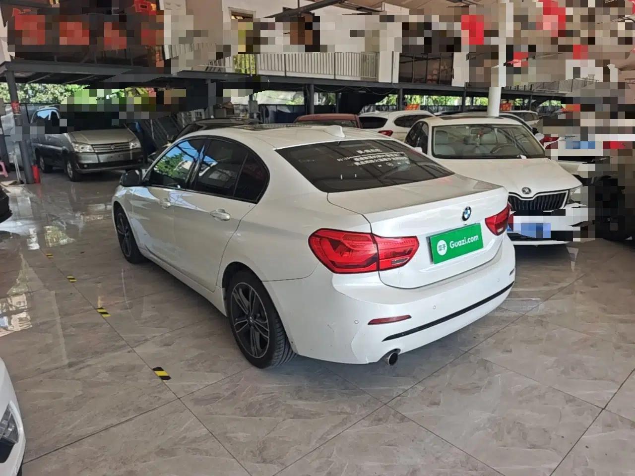 BMW 1 Series 2018 Facelifted 118i Sport Edition — миниатюра 4