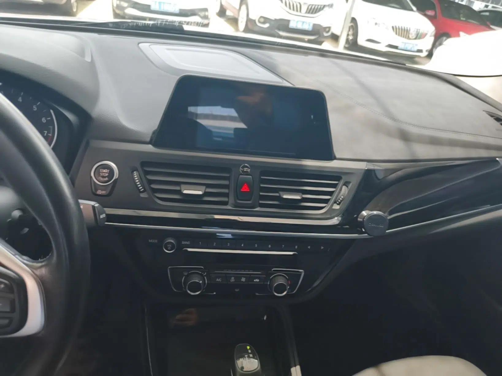BMW 1 Series 2017 118i Sport Edition — миниатюра 20