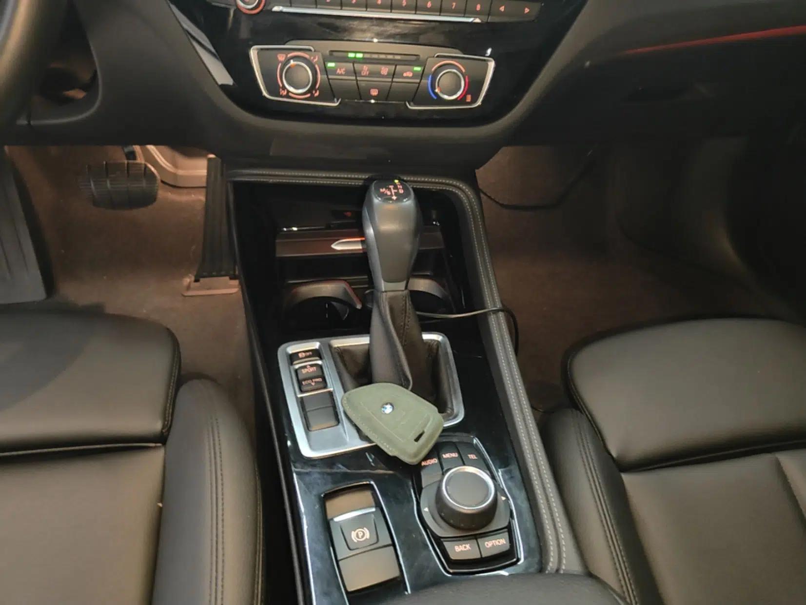 BMW 1 Series 2017 118i Sport Edition — миниатюра 16