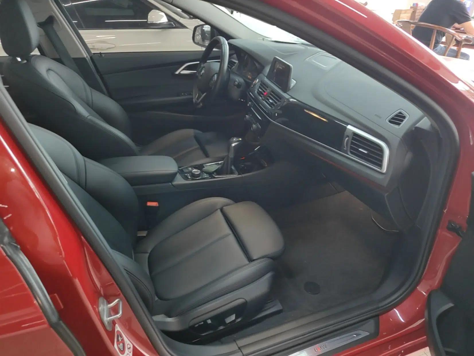 BMW 1 Series 2017 118i Sport Edition — миниатюра 19