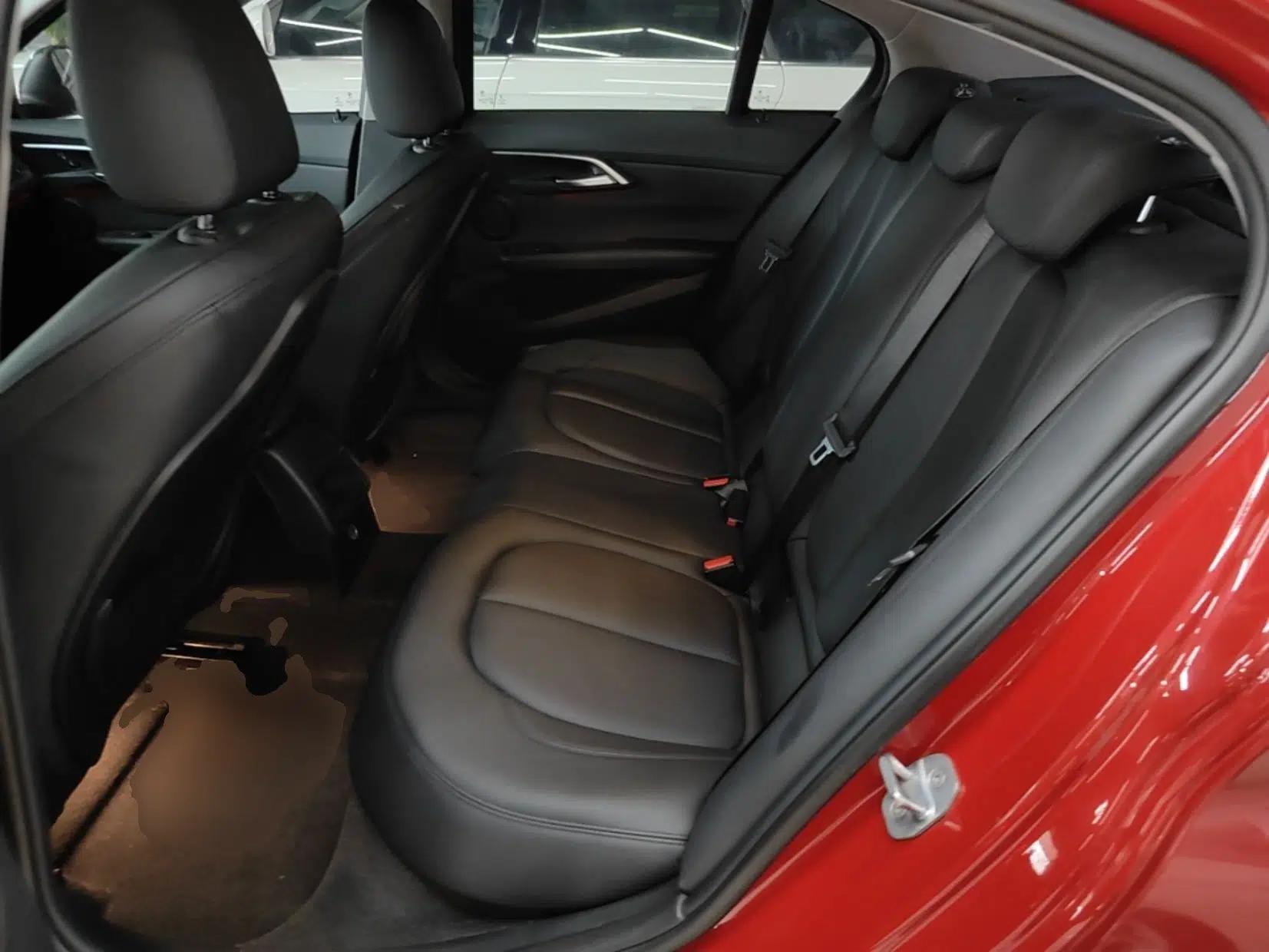 BMW 1 Series 2017 118i Sport Edition — миниатюра 20