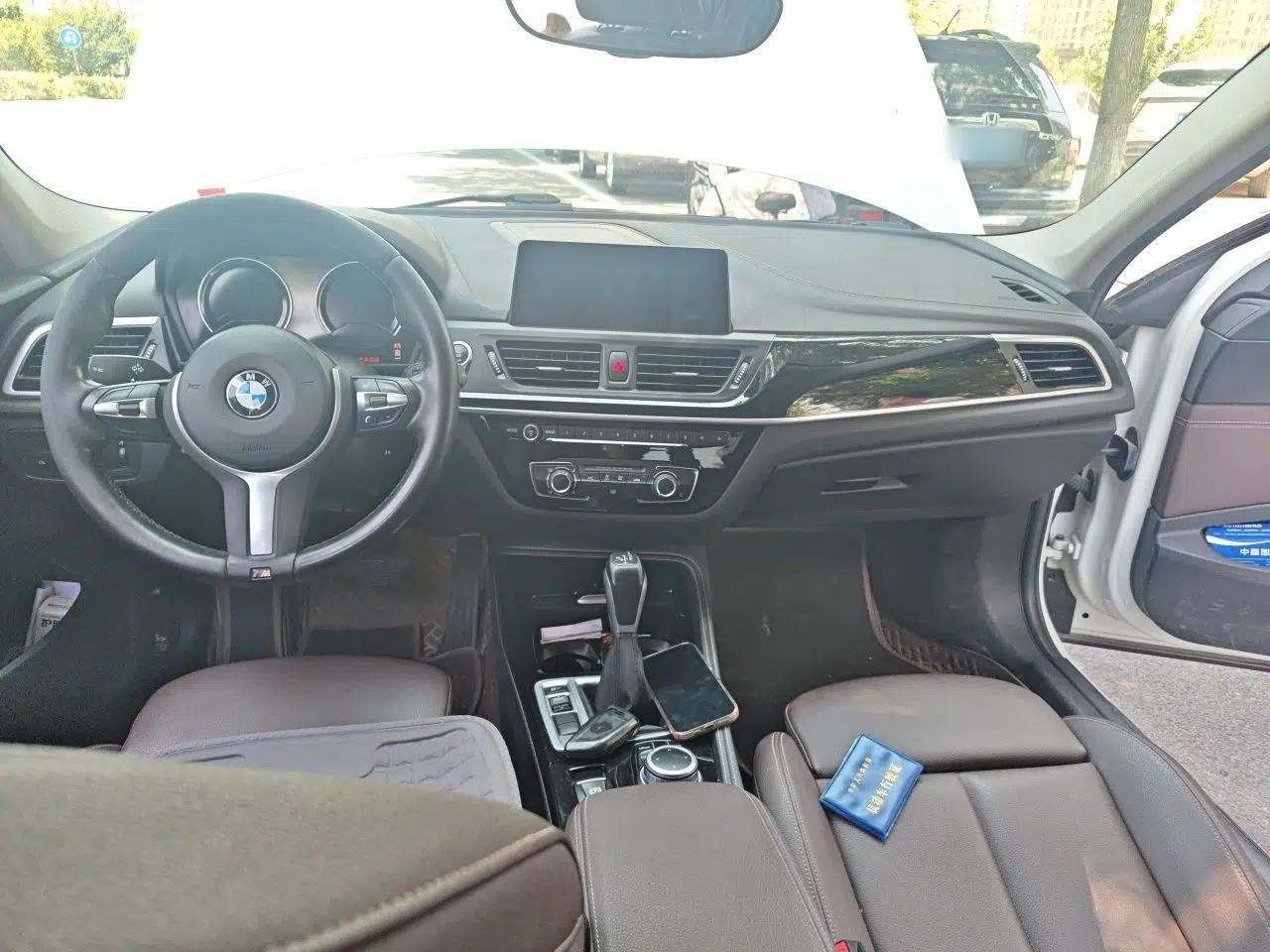 BMW 1 Series 2019 118i M Sport Package — миниатюра 9