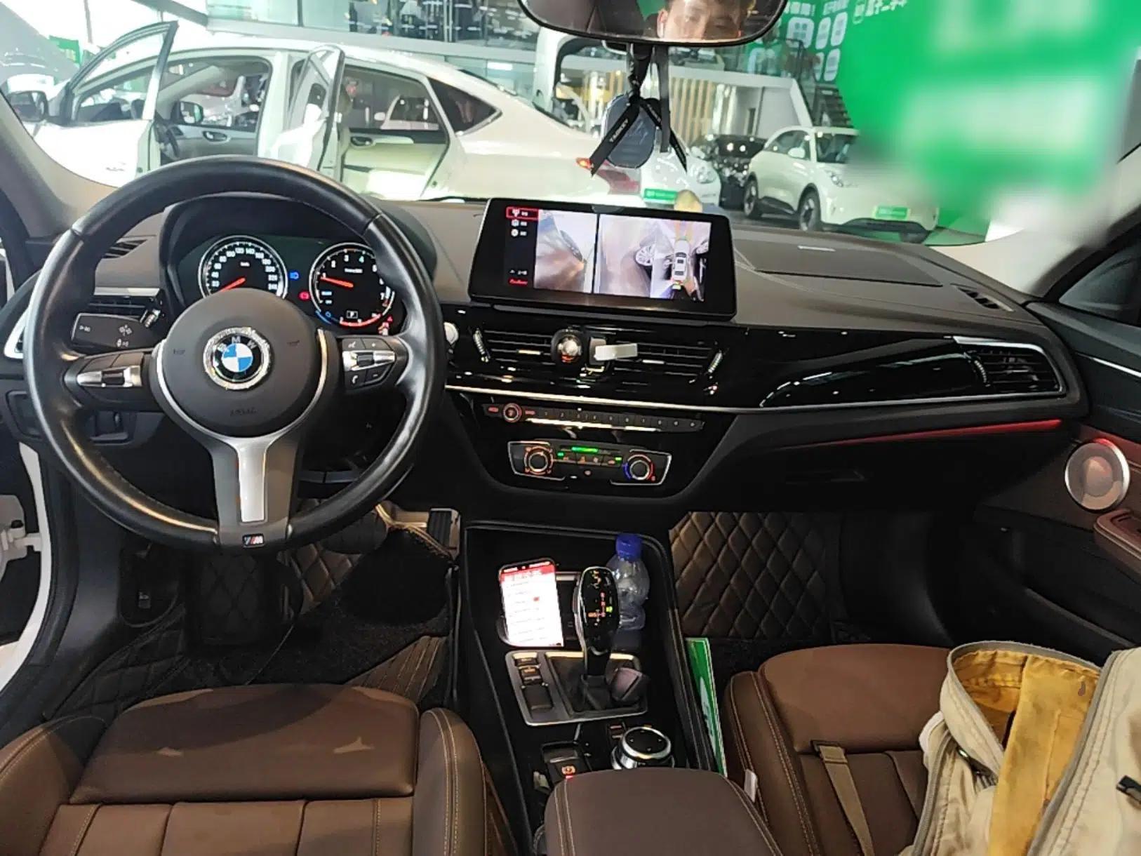 BMW 1 Series 2023 125i M Sport Night Edition — миниатюра 17