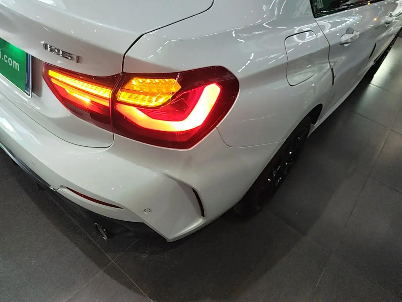 BMW 1 Series 2023 125i M Sport Night Edition — миниатюра 9