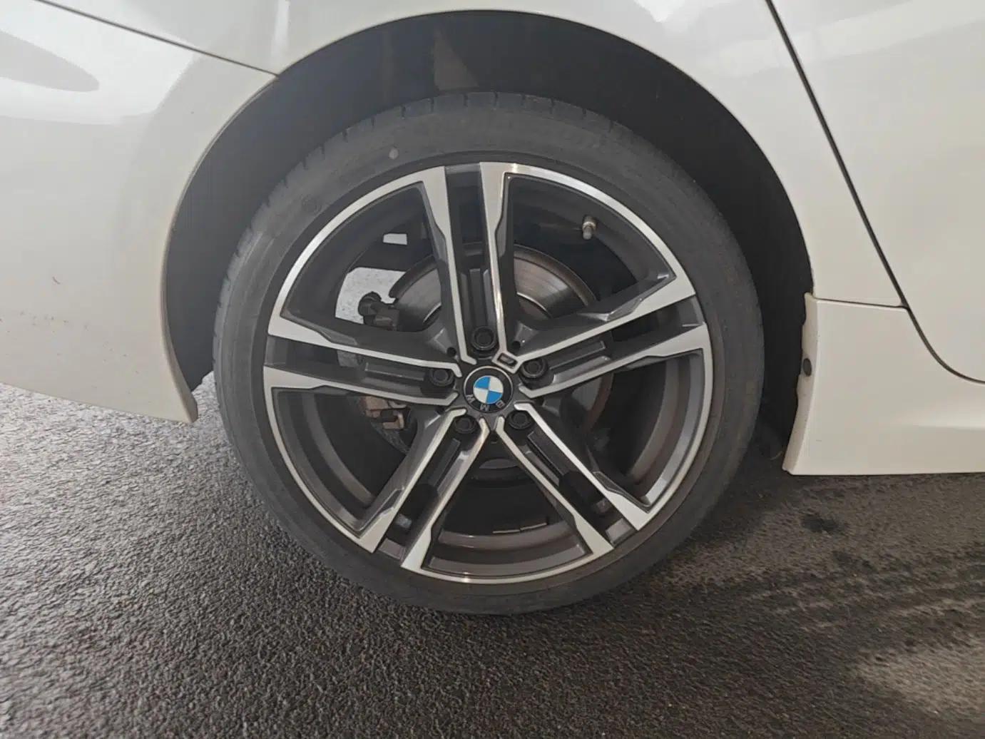 BMW 1 Series 2022 125i M Sport Night Edition — миниатюра 11