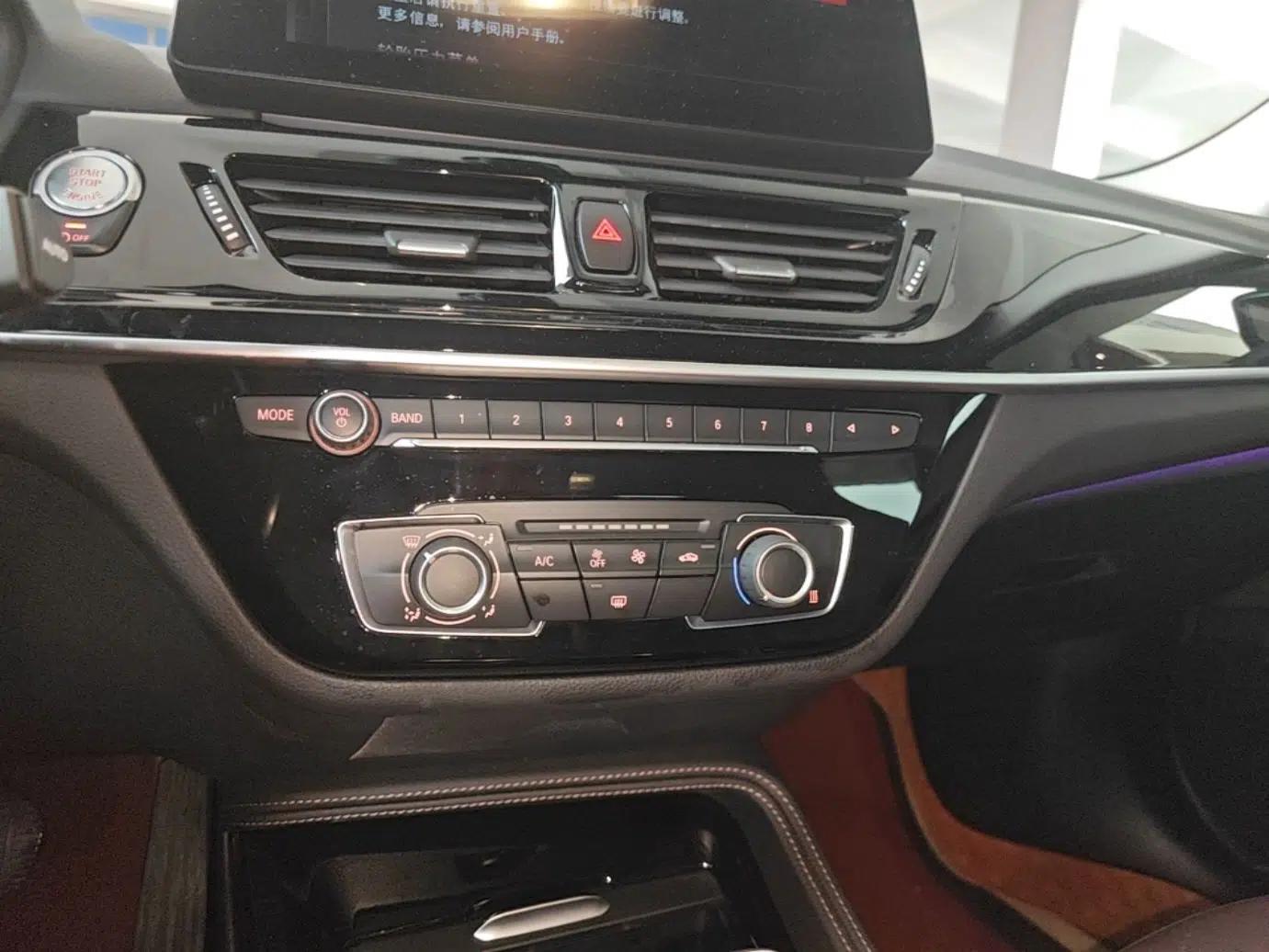 BMW 1 Series 2022 125i M Sport Night Edition — миниатюра 20