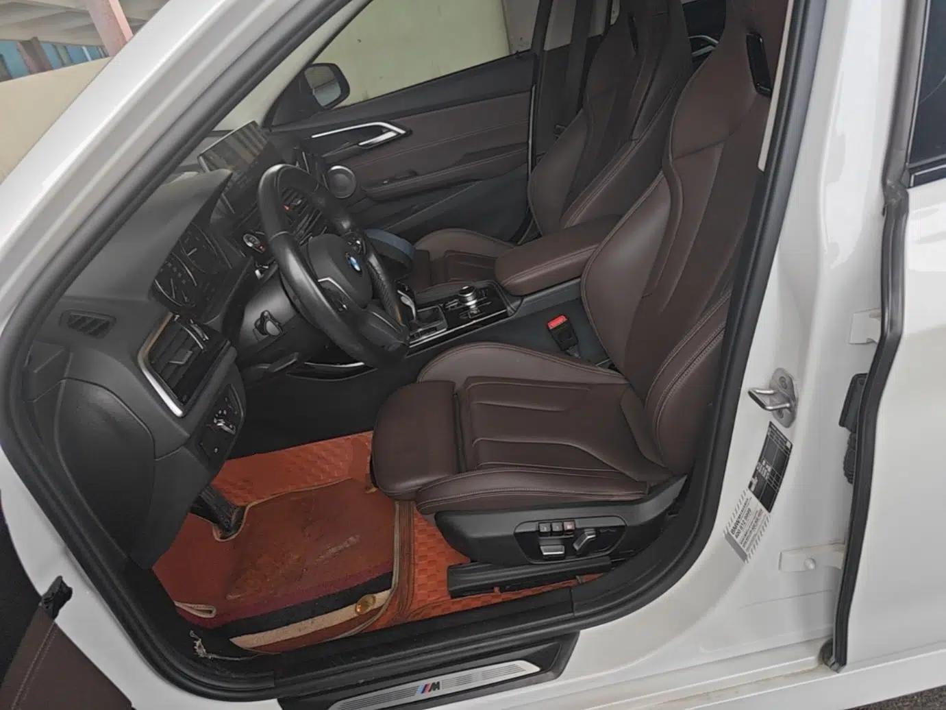BMW 1 Series 2022 125i M Sport Night Edition — миниатюра 22