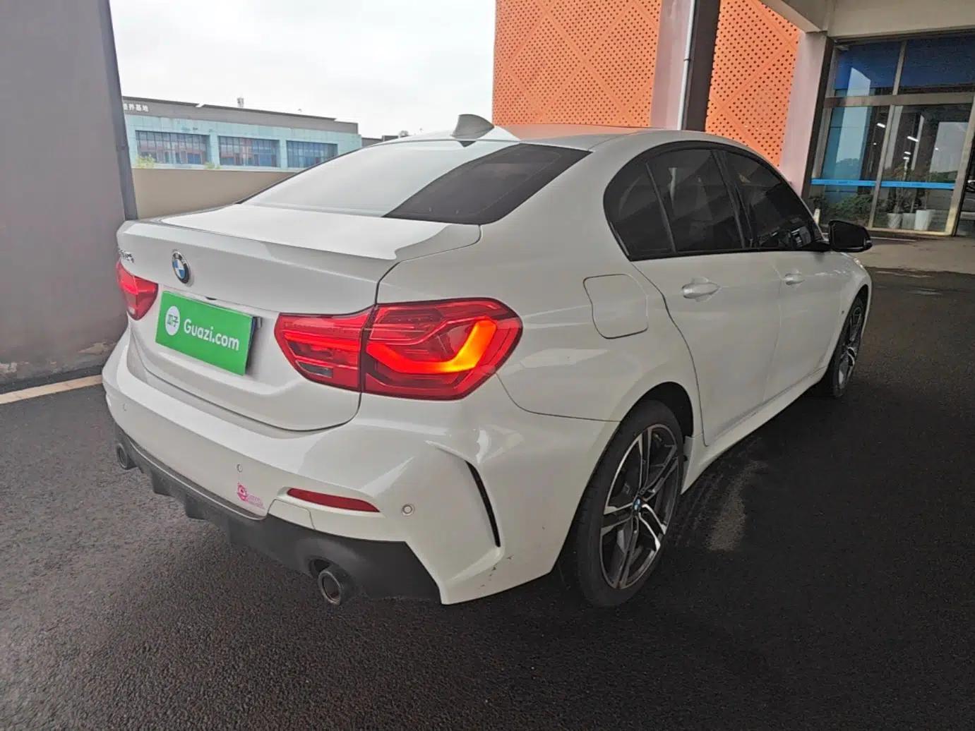 BMW 1 Series 2022 125i M Sport Night Edition — миниатюра 6