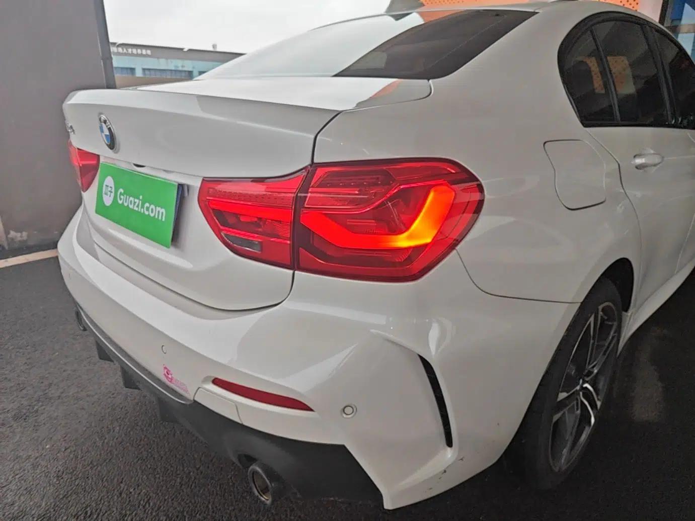 BMW 1 Series 2022 125i M Sport Night Edition — миниатюра 9