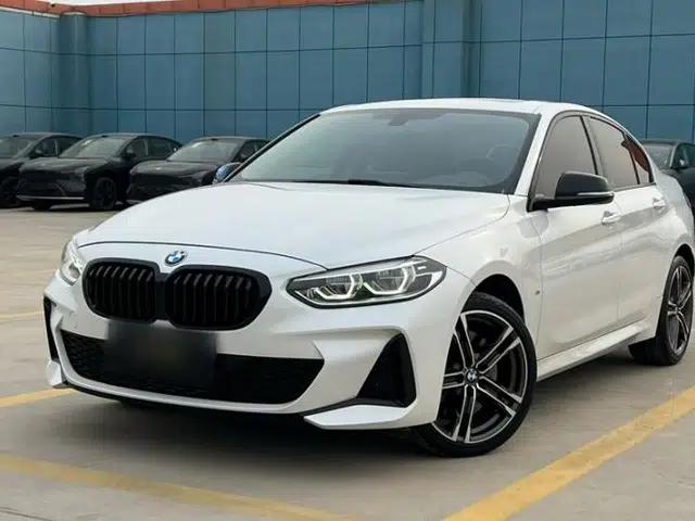 BMW 1 Series 2022 125i M Sport Night Edition