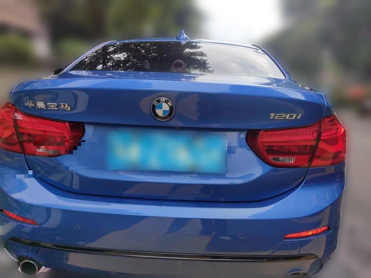 BMW 1 Series 2018 120i Design Package Model — миниатюра 5