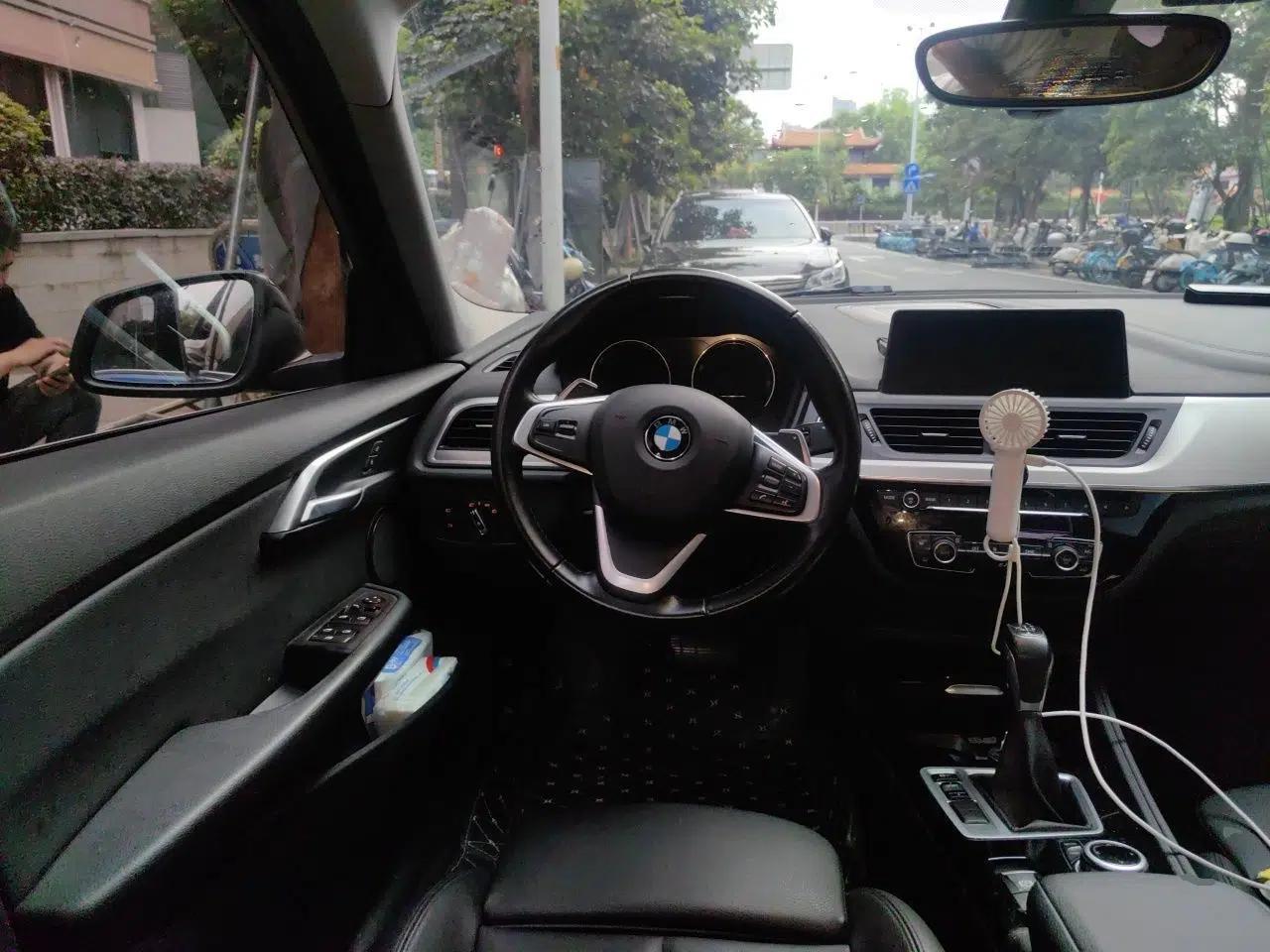BMW 1 Series 2018 120i Design Package Model — миниатюра 10
