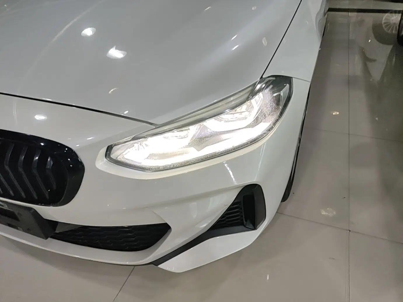 BMW 1 Series 2021 Revised 120i M Sport Night Edition — миниатюра 8