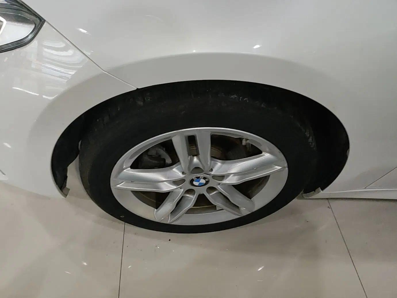 BMW 1 Series 2021 Revised 120i M Sport Night Edition — миниатюра 10