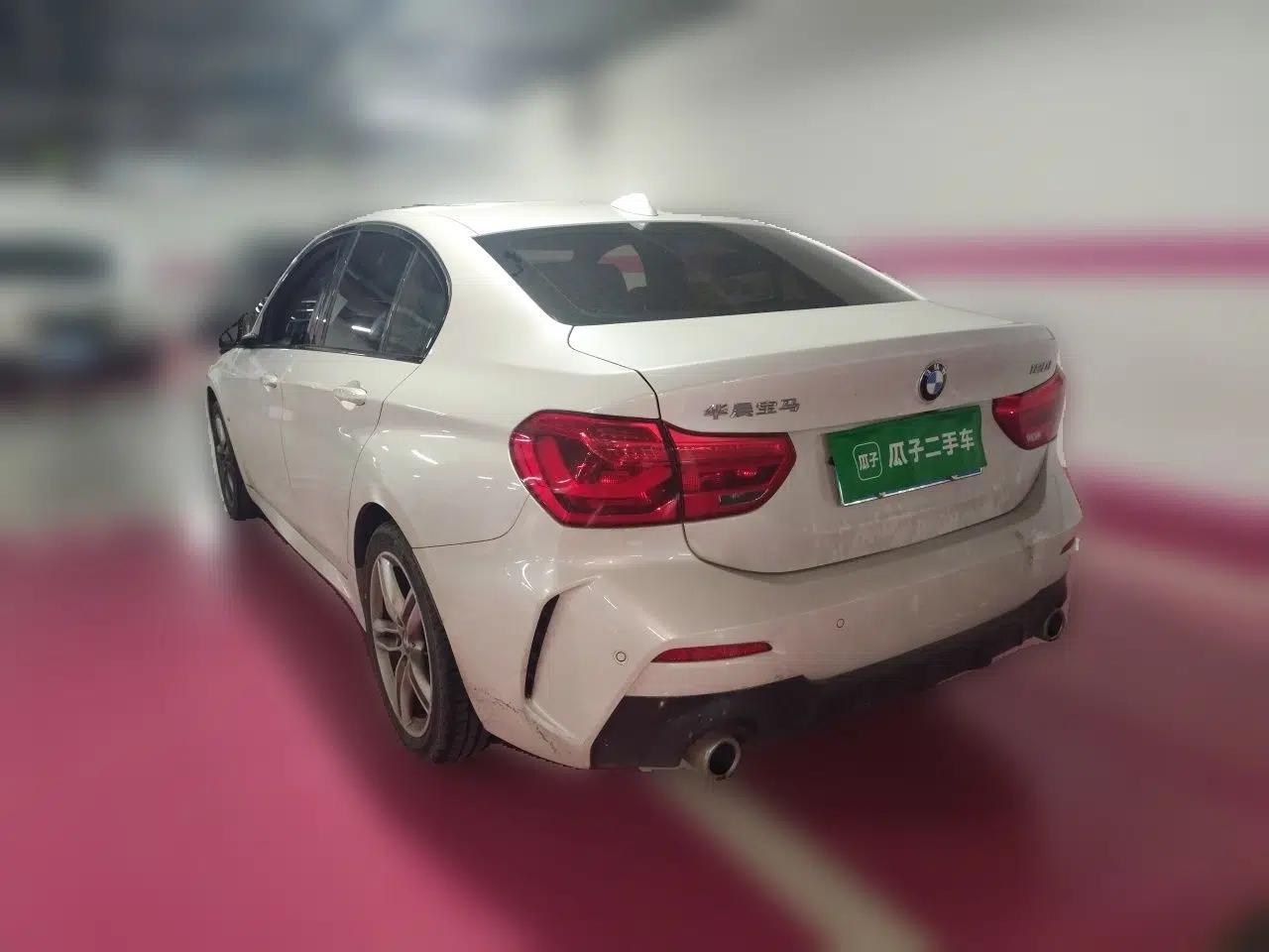 BMW 1 Series 2020 120i M Sport Package — миниатюра 4