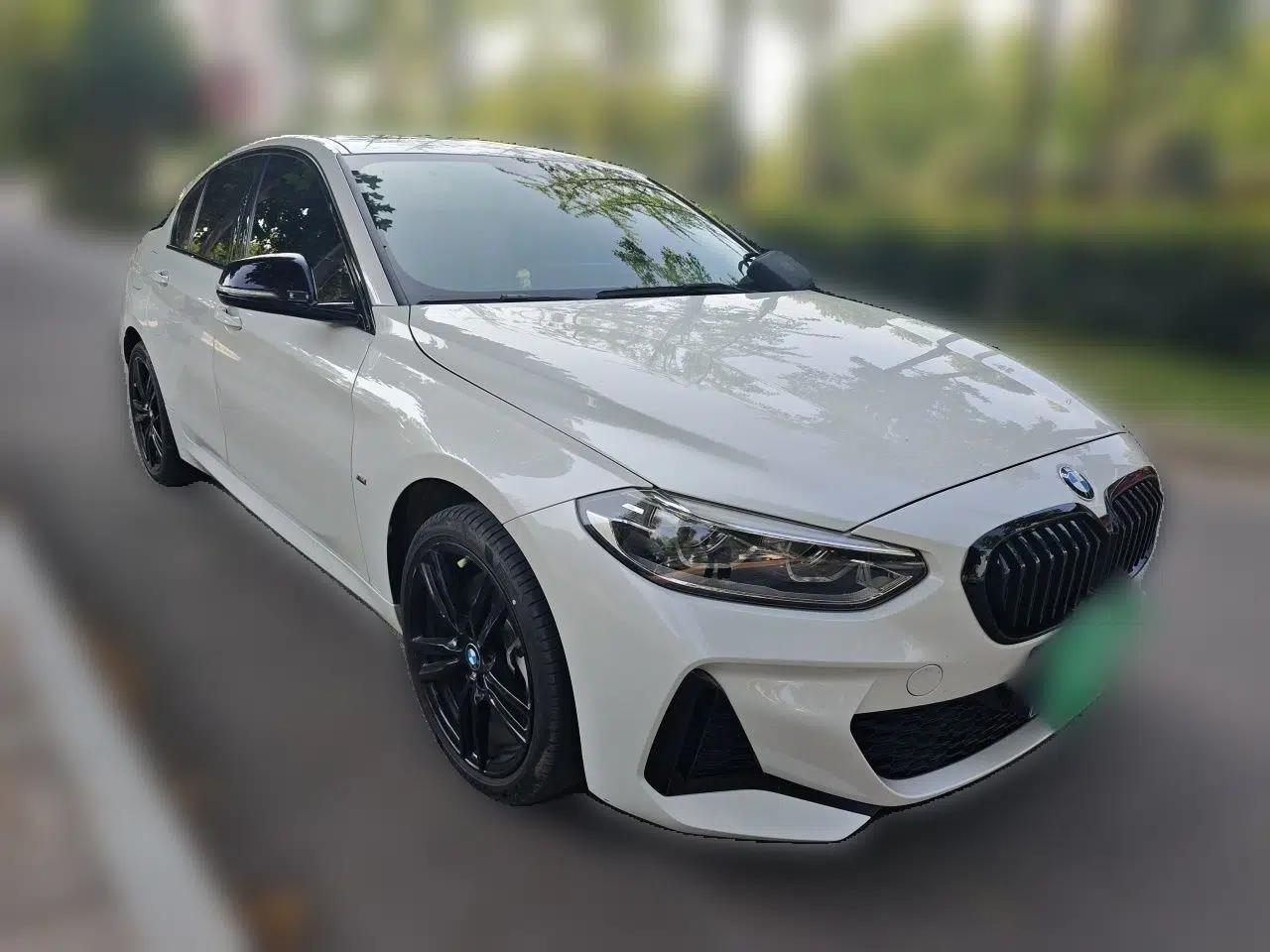 BMW 1 Series 2022 125i M Sport Night Edition — миниатюра 3
