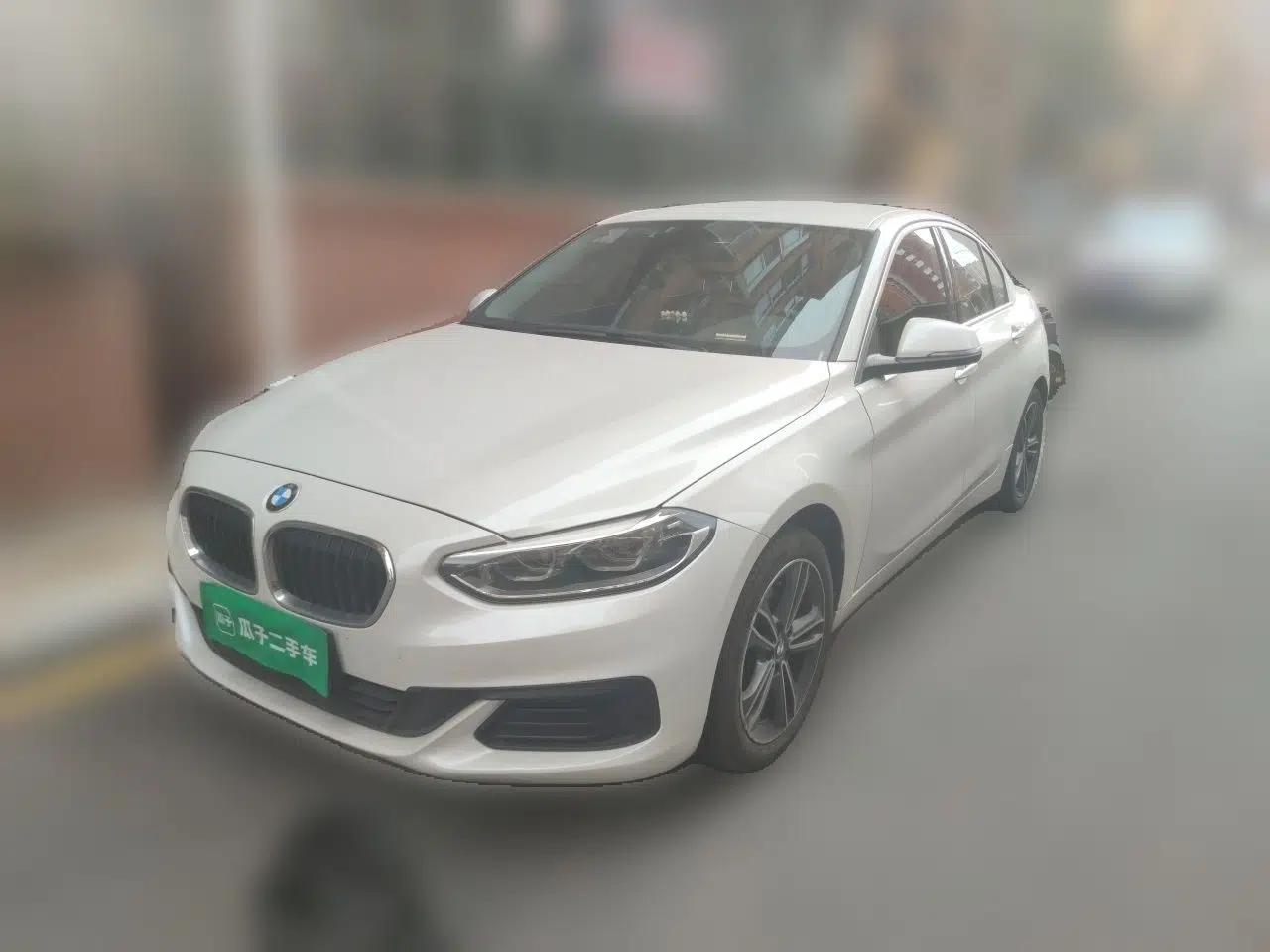 BMW 1 Series 2020 120i Fashion Model — миниатюра 1
