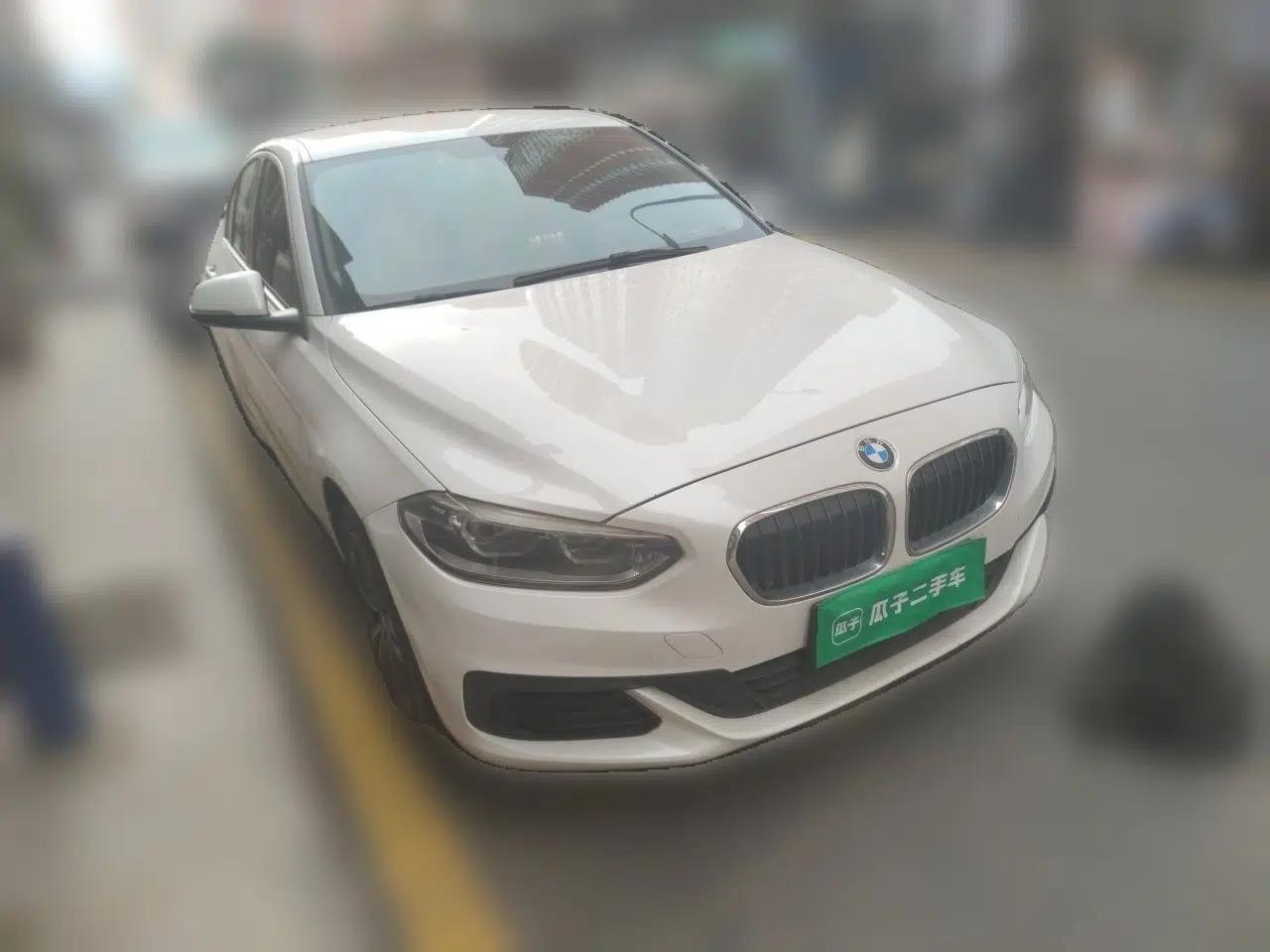 BMW 1 Series 2020 120i Fashion Model — миниатюра 3