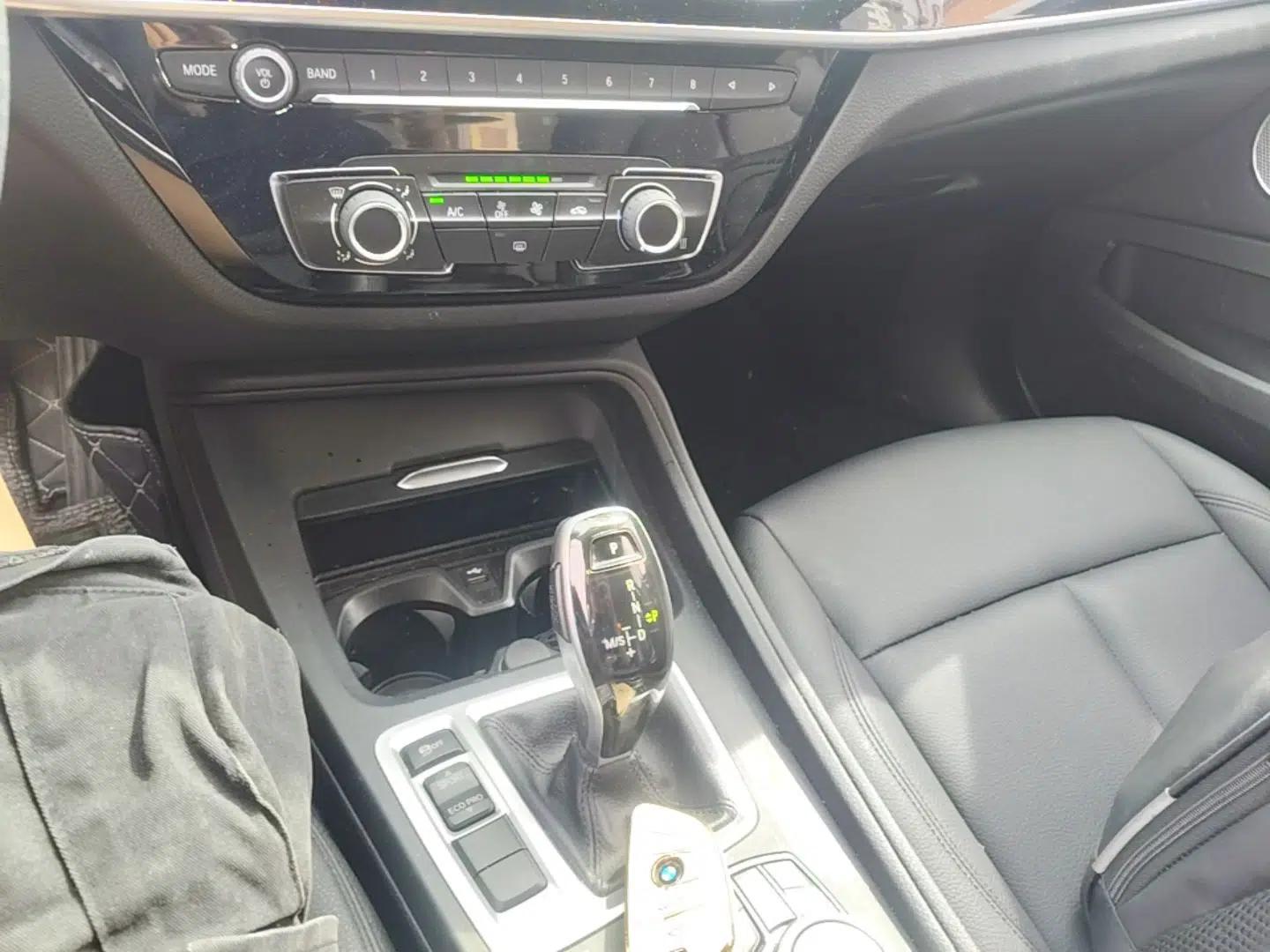 BMW 1 Series 2021 Revised 120i M Sport Edition — миниатюра 16