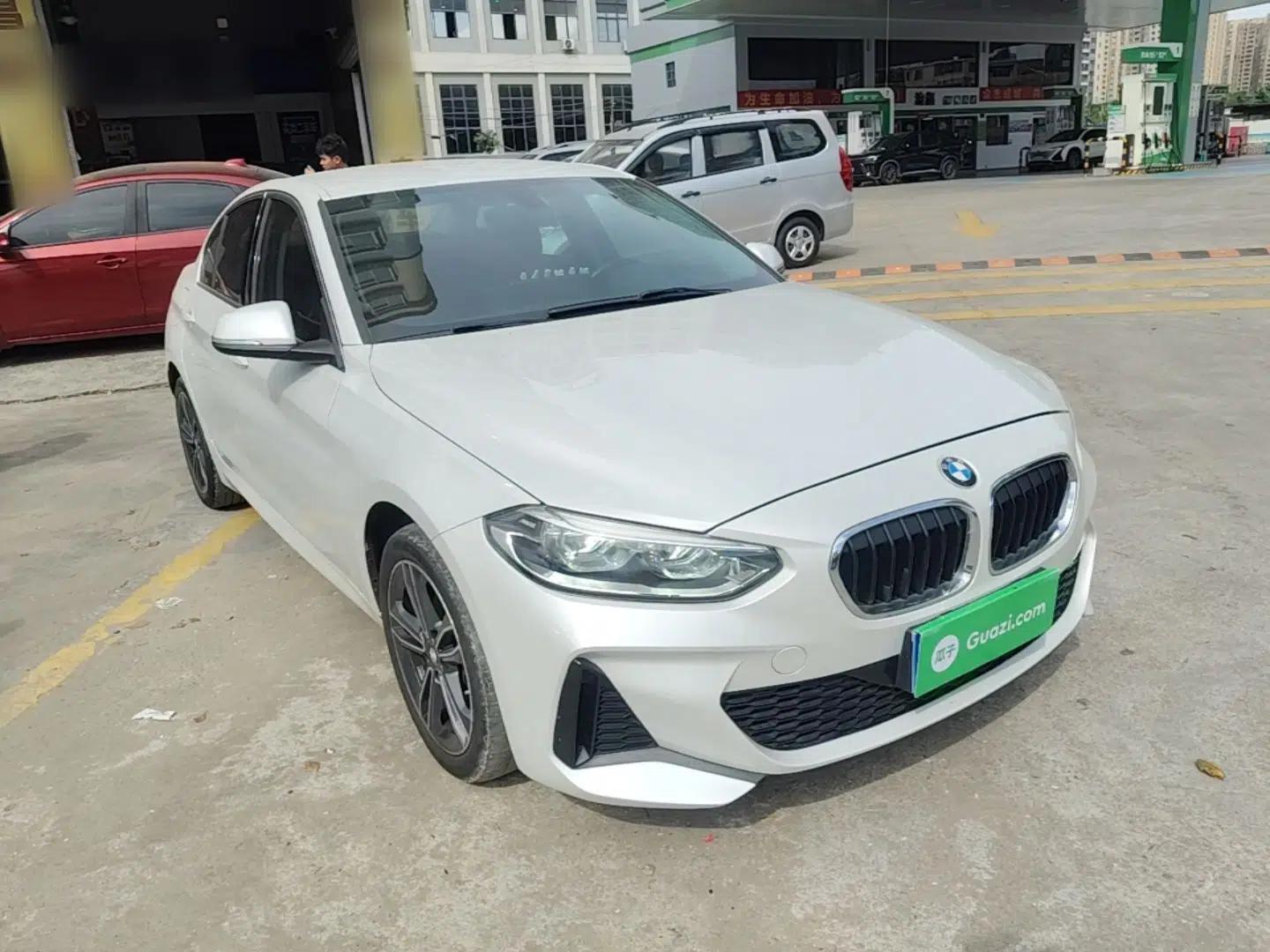 BMW 1 Series 2021 Revised 120i M Sport Edition — миниатюра 3