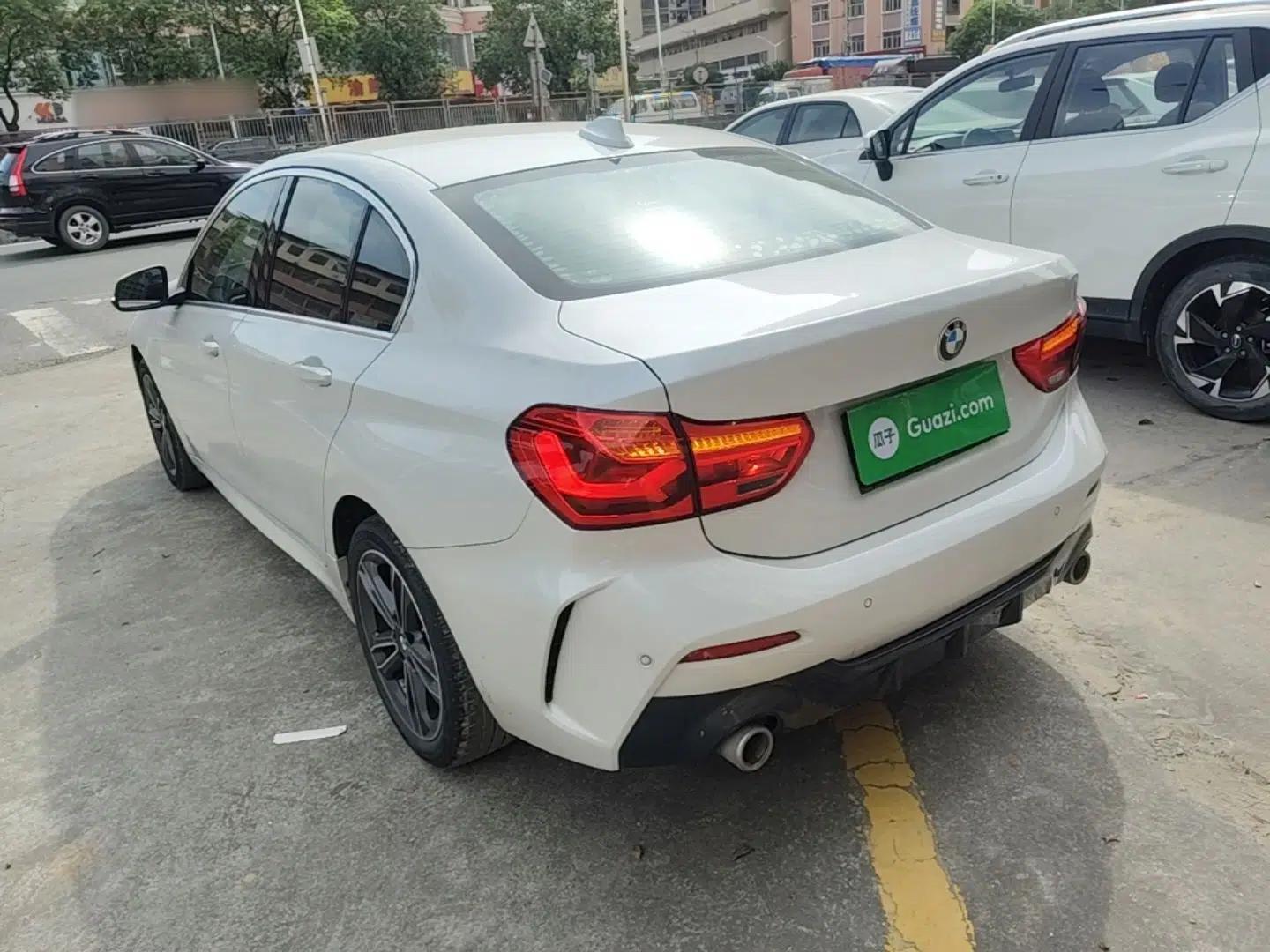 BMW 1 Series 2021 Revised 120i M Sport Edition — миниатюра 4