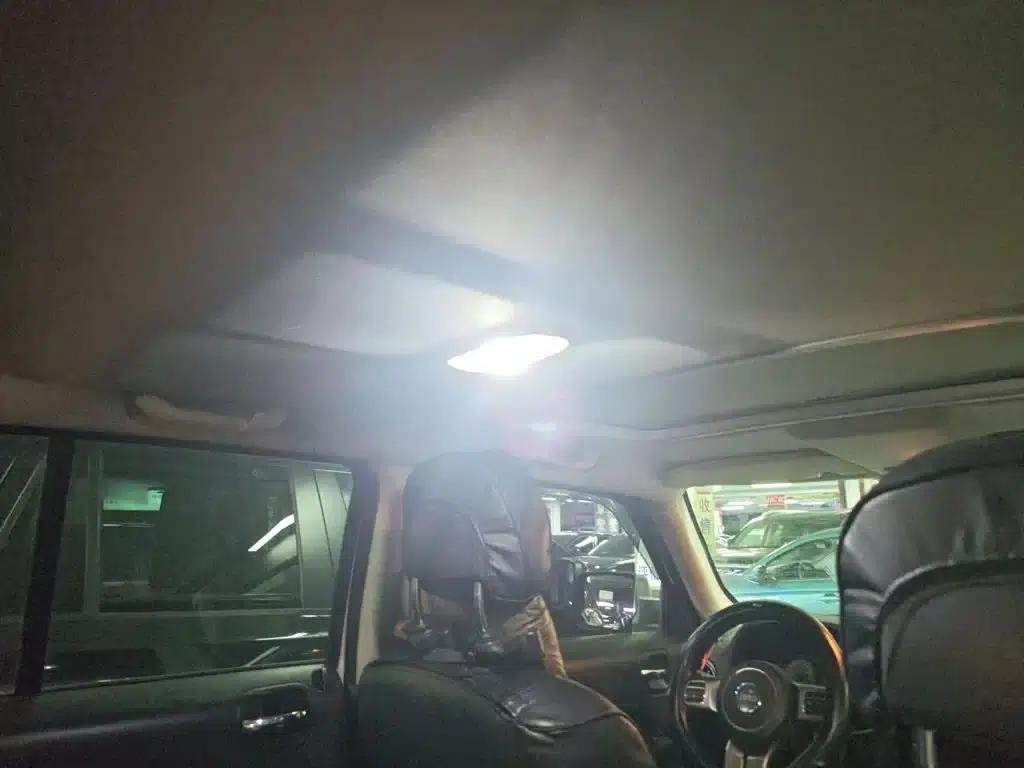 2014 Jeep Compass 2.4L Sport Edition — миниатюра 14