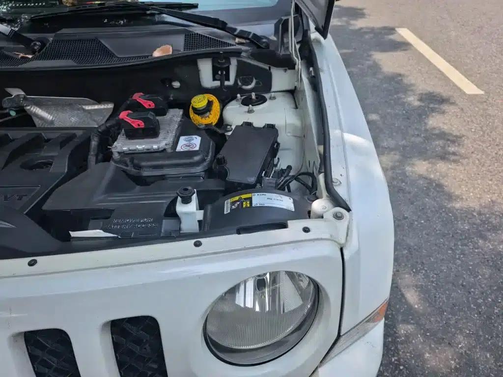 2014 Jeep Compass 2.4L Sport Edition — миниатюра 21