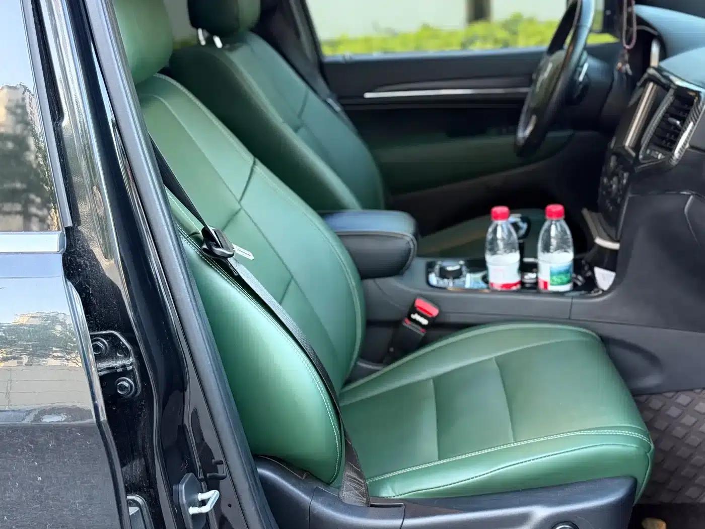 2015 Jeep Grand Cherokee Imported Model 3.0L Elite Navigation Edition — миниатюра 14