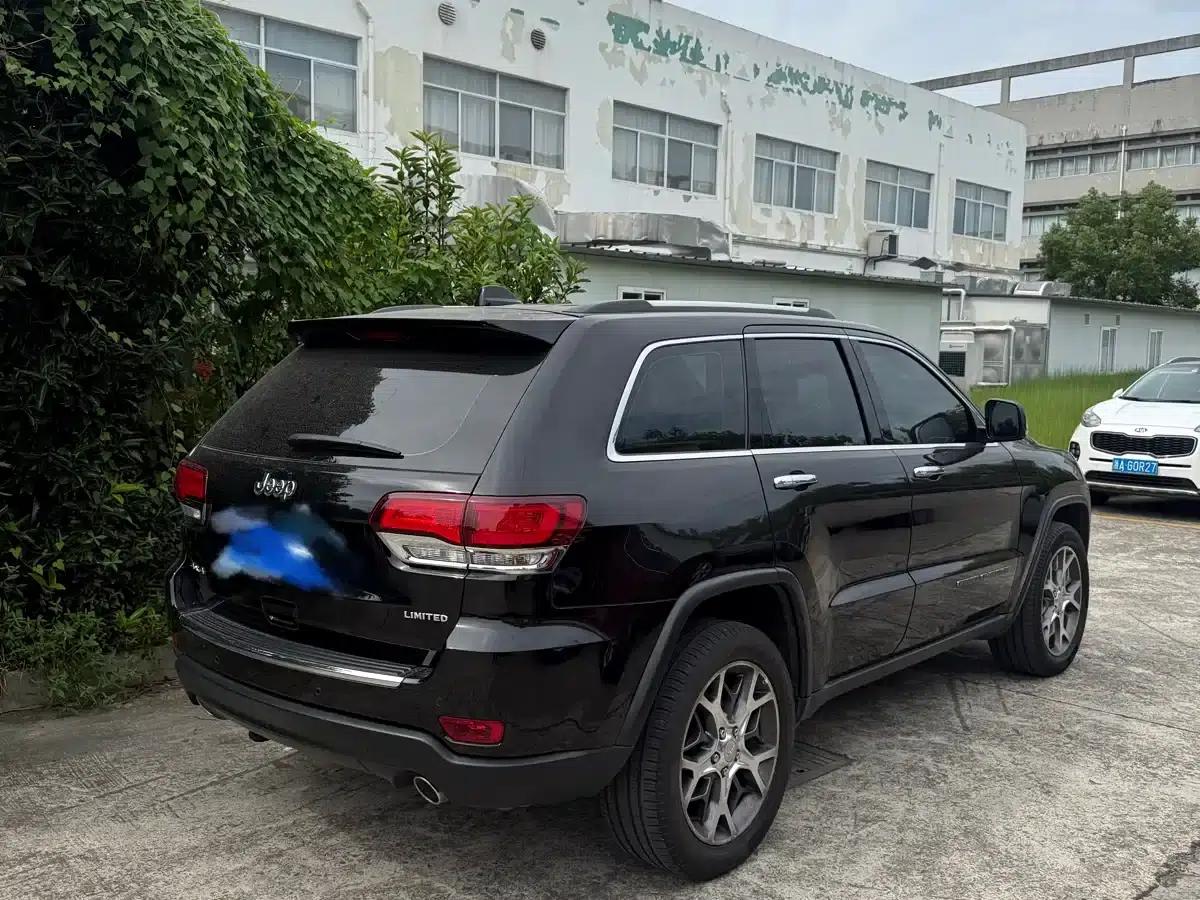 2020 Jeep Grand Cherokee 3.0L Elite Navigation Edition (Imported) — миниатюра 2