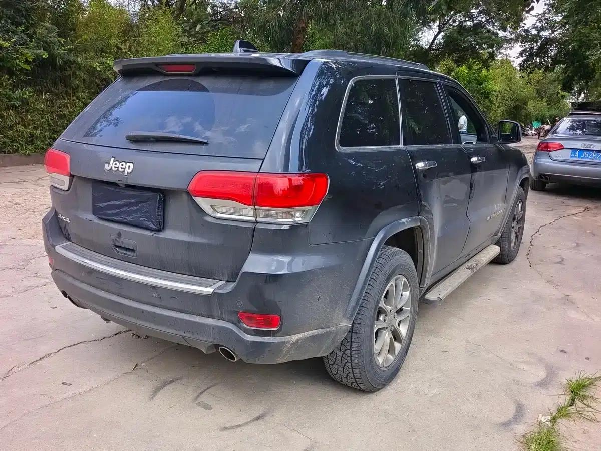 2014 Jeep Grand Cherokee (Imported) 3.0L Comfort Navigation Edition — миниатюра 7