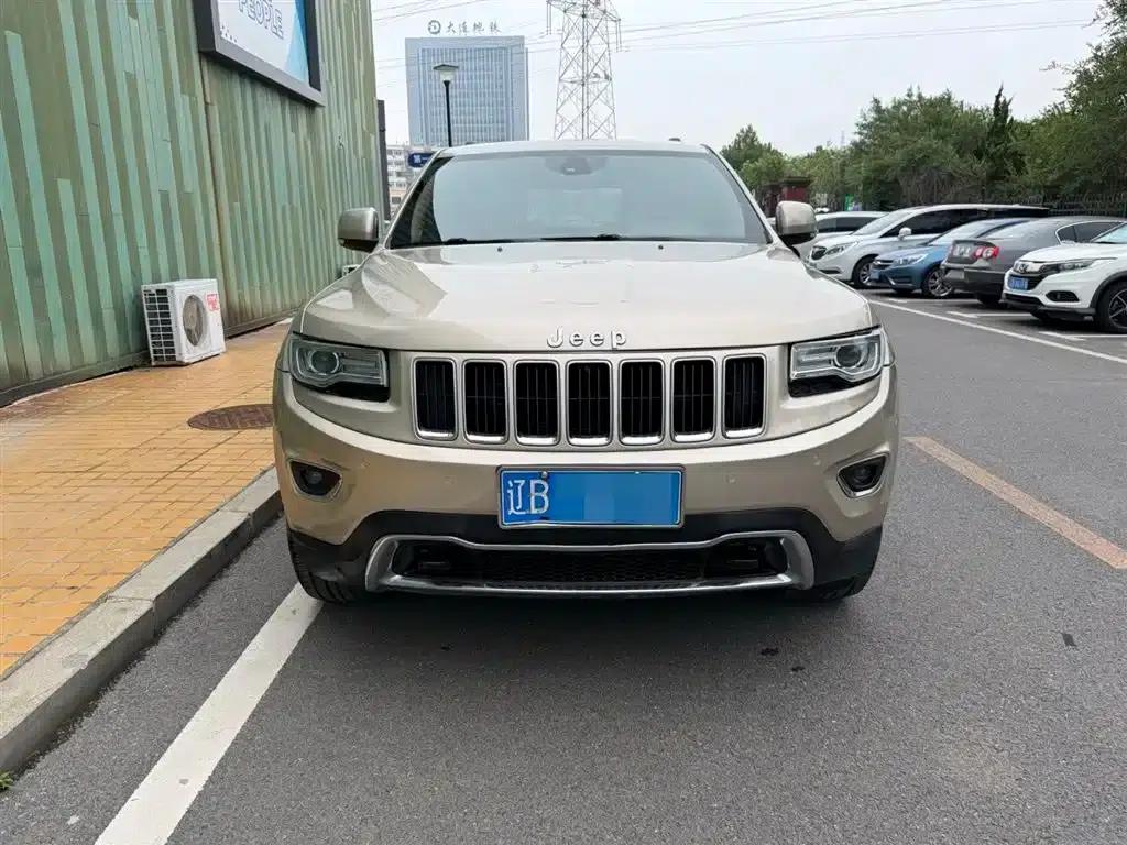 2014 Jeep Grand Cherokee (Imported) 3.6L Flagship Premium Edition — миниатюра 2
