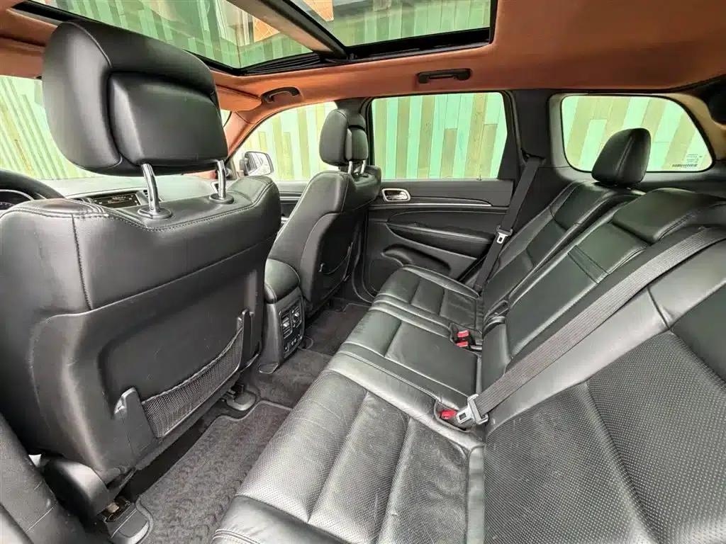 2014 Jeep Grand Cherokee (Imported) 3.6L Flagship Premium Edition — миниатюра 8