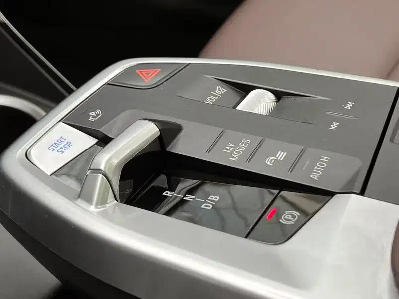 BMW iX1 2025 eDrive25L M Sport Package — миниатюра 15