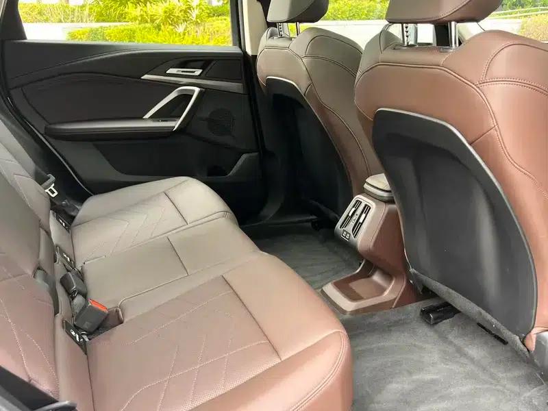 BMW iX1 2025 eDrive25L M Sport Package — миниатюра 19