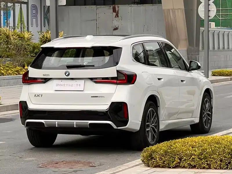 BMW iX1 2025 eDrive25L M Sport Package — миниатюра 6