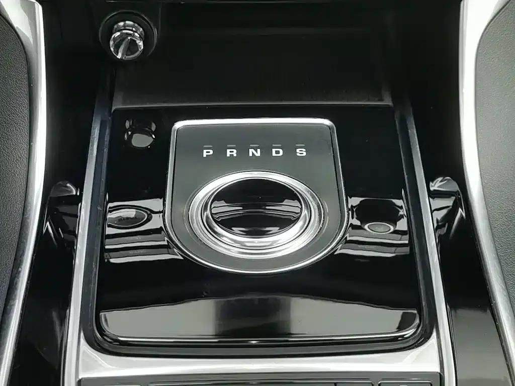 Jaguar XEL 2018 2.0T 200PS Premium Edition — миниатюра 13